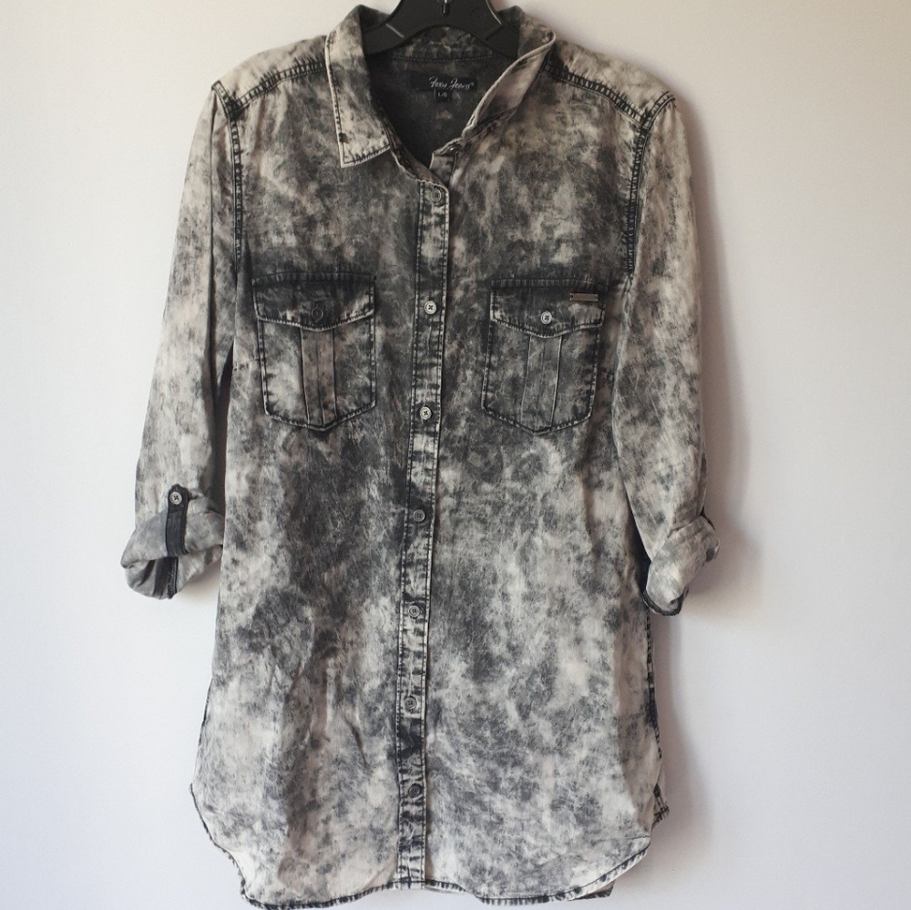 Long 3/4 sleeve distressed button up